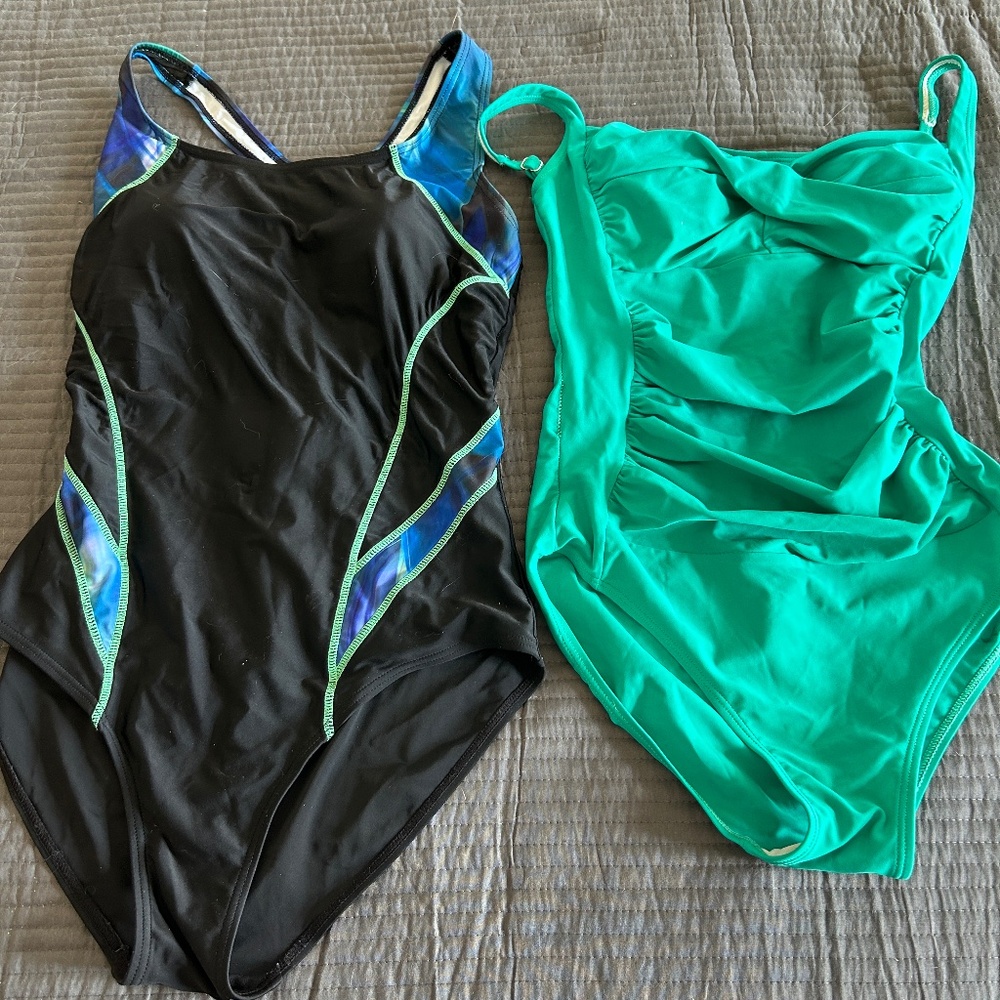 2 Bathing suits L flip flops size 8 board shorts L